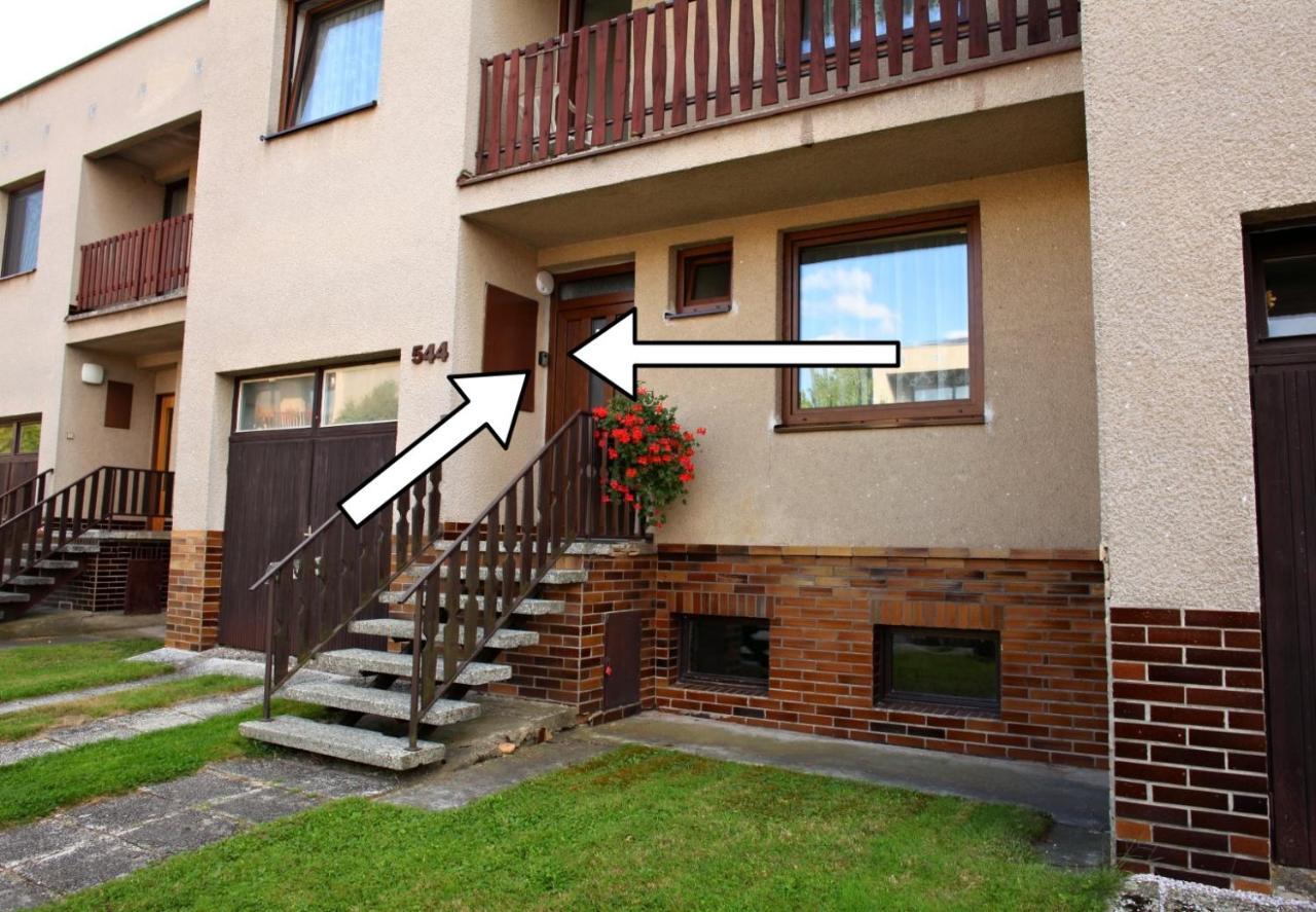 Dum V Ceskem Raji Villa Dolni Bousov Exterior photo