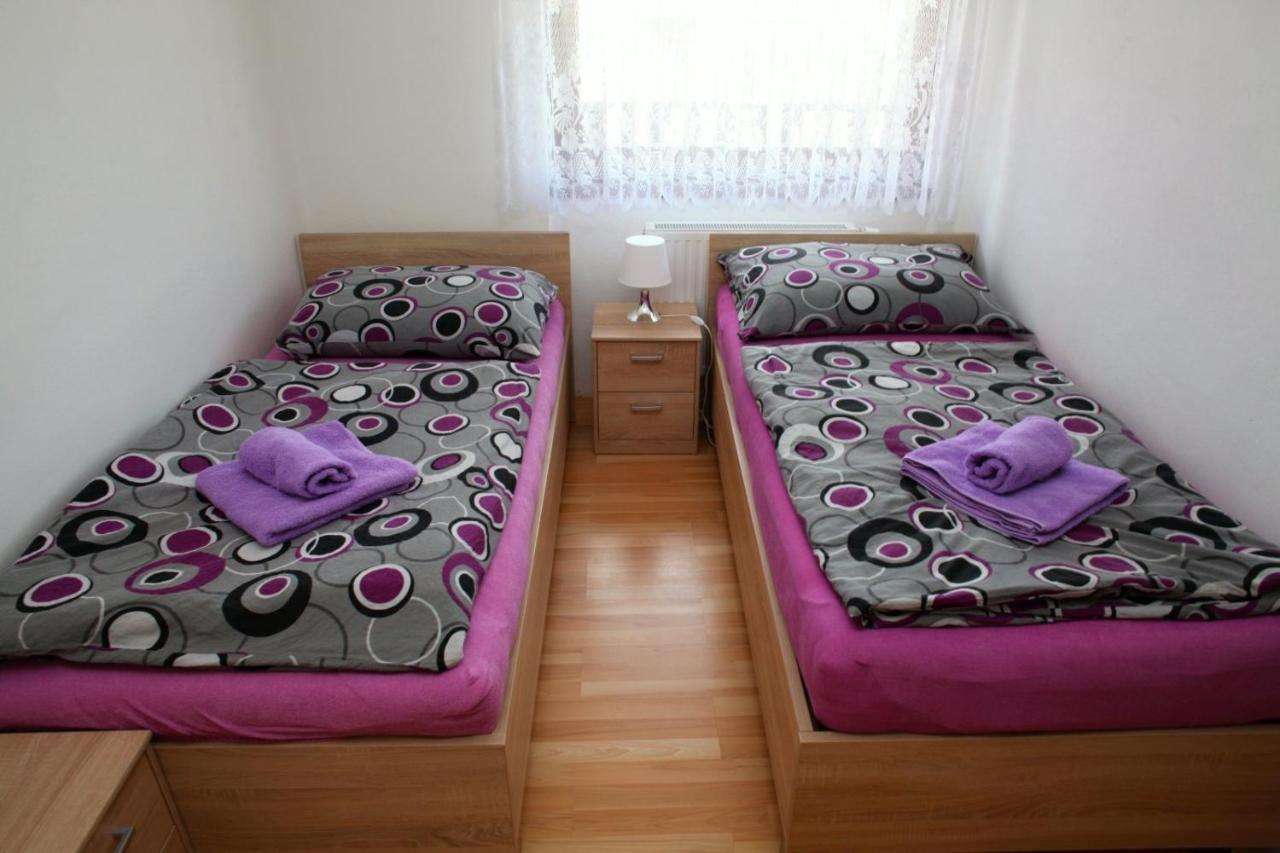 Dum V Ceskem Raji Villa Dolni Bousov Exterior photo