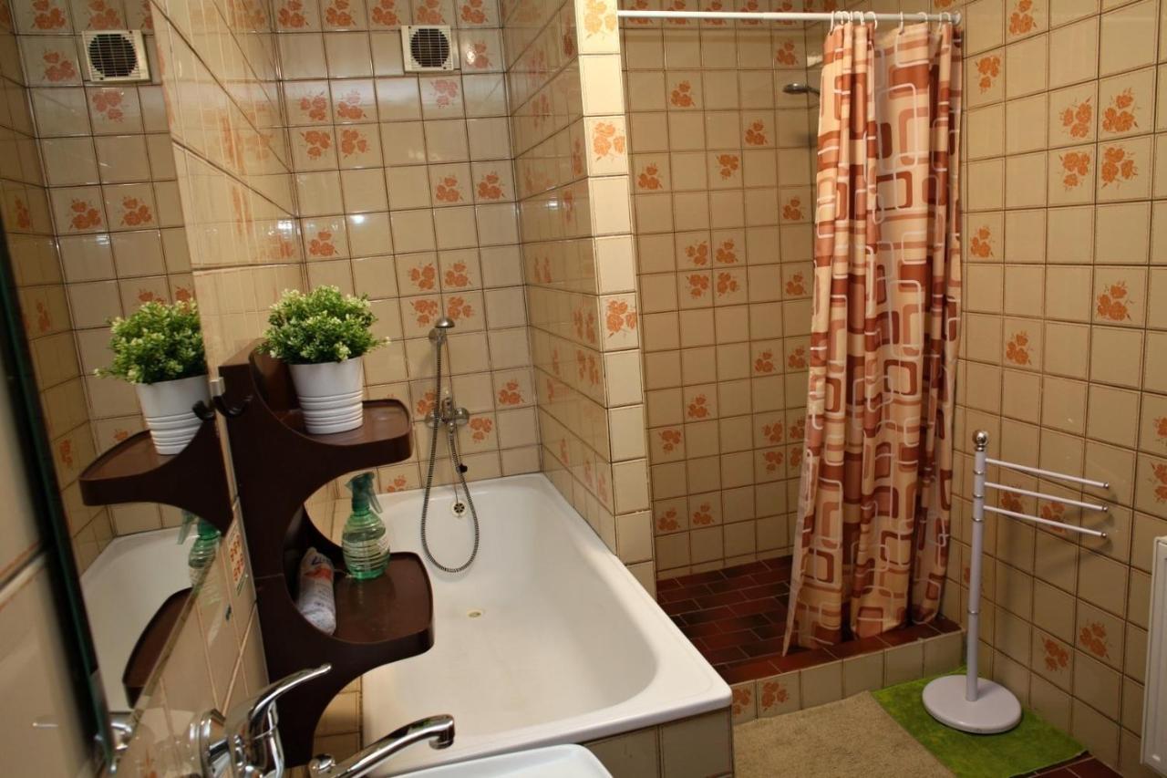 Dum V Ceskem Raji Villa Dolni Bousov Exterior photo